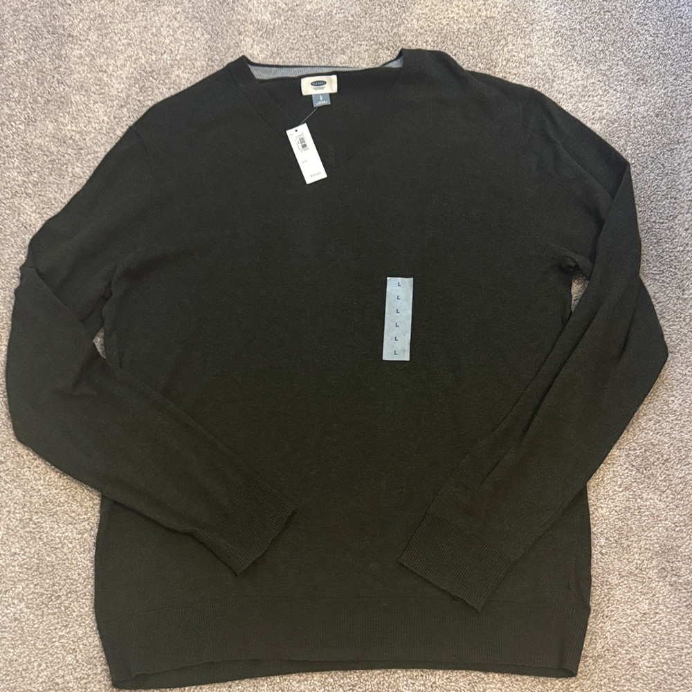 Men’s Old Navy V-Neck Sweater NEW